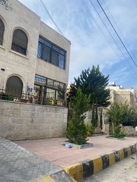 Independent House – Dahiyat al-Hajj Hassan — Beirut, Lebanon