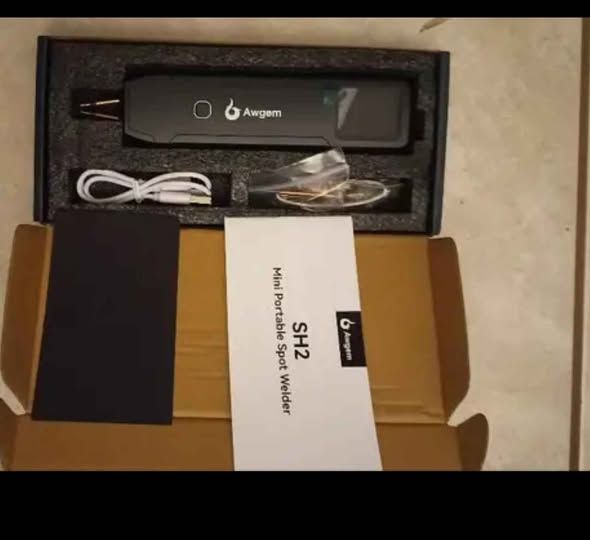 SH2 Portable Spot Welder for 18650 Lithium Batteries — Jordan (2)
