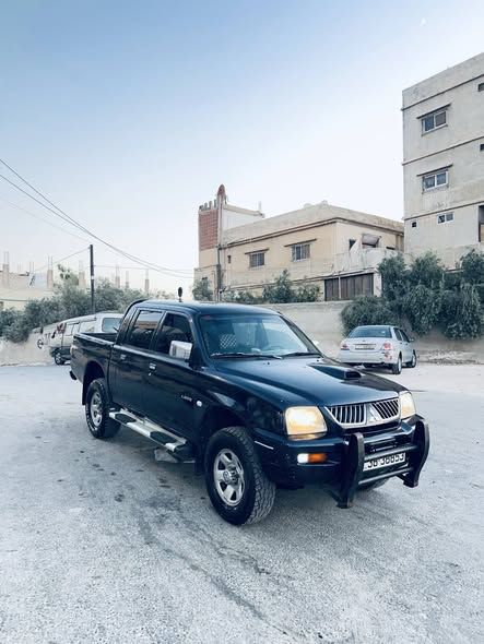 Mitsubishi L200 2005