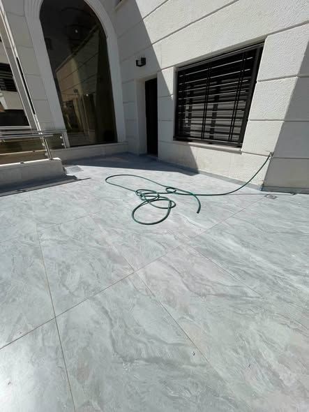 Ground-Floor Apartment, 190 sqm
