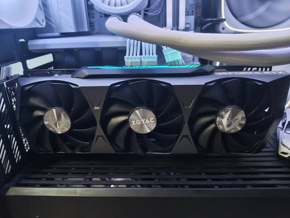 كرت شاشة ZOTAC GeForce RTX 3070 Ti Trinity 8GB — الأردن (2)