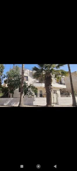 Two-Story House with Basement and Roof – 300m² Land