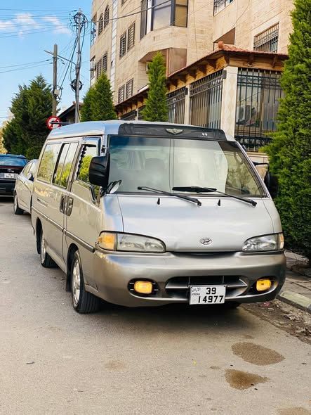باص هيونداي H100 موديل 2001