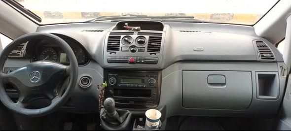 باص مرسيدس فيتو موديل 2011 — الرمثا, الأردن (4)
