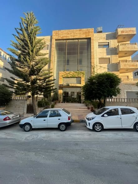 244m² Apartment in Sports City, Amman