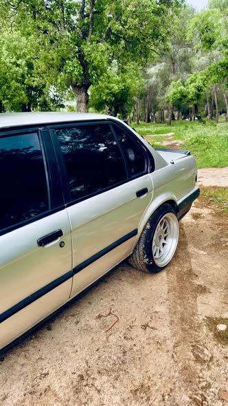 BMW E30 320i سته سلندر — إربد, الأردن (5)