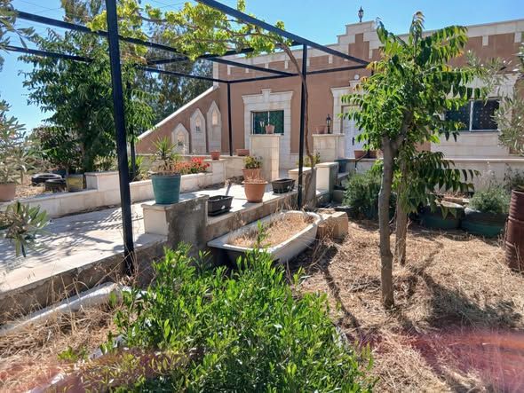 Rural Farmhouse on 4-Dunum Land — Madaba, Jordan (2)