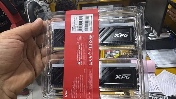رامات XPG Spectrix D35G RGB DDR4 16GB (2×8GB) 3200MHz — إربد, الأردن (2)