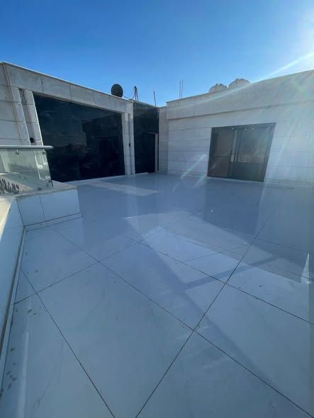 205m² Roof Apartment with 90m² Terrace, Amman
