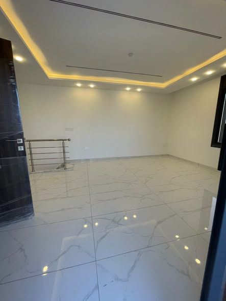 205m² Roof Apartment with 90m² Terrace, Amman — Amman, Jordan (3)