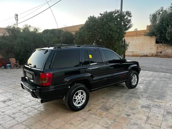 جيب شروكي موديل 2000 — الأردن (3)