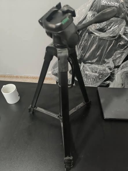 كانون 650D مع عدستين 50mm و70-300mm