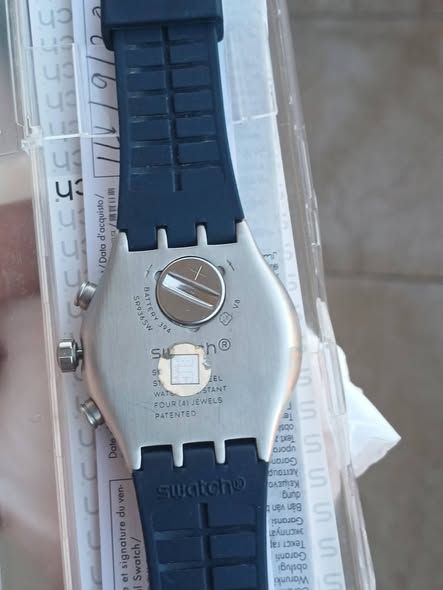 ساعة SWATCH كرونوغراف كحلي — الأردن (3)