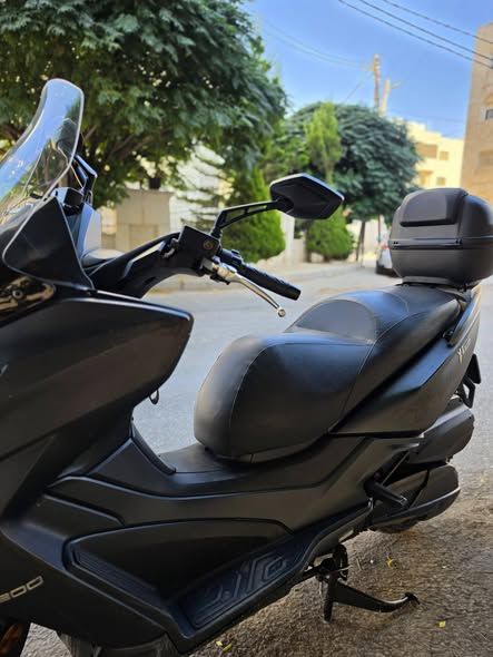 سكوتر كيمكو X-Town 300i ABS موديل 2021 — الأردن (5)