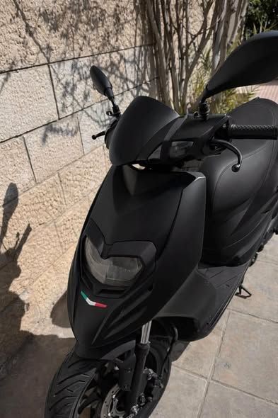 سكوتر أبريليا 150cc 2021