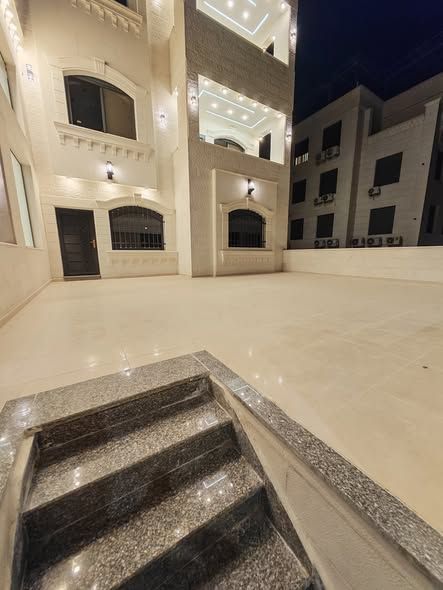 Luxury Ground-Floor Apartment in Aqaba – Al-Khamseh