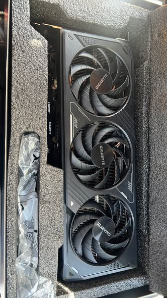 كرت شاشة Gigabyte RTX 5070 Windforce OC 12GB — الأردن (2)