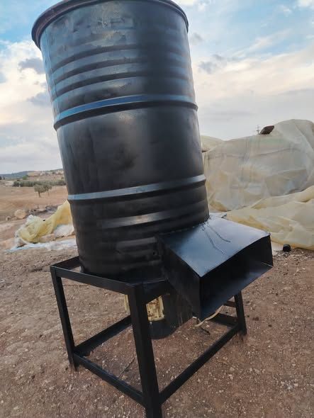 جاروشة علف تبن وخبز وبرسيم وخروب
