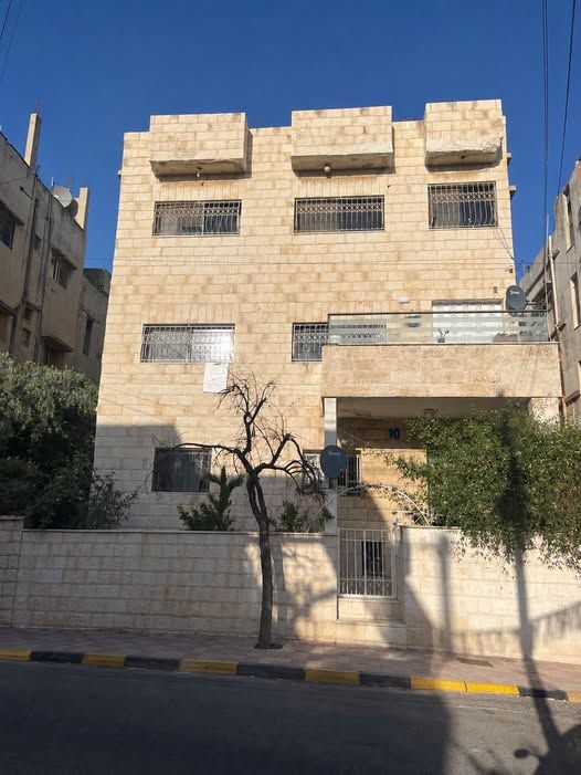 عمارة سكنية 6 شقق مؤجرة بالكامل