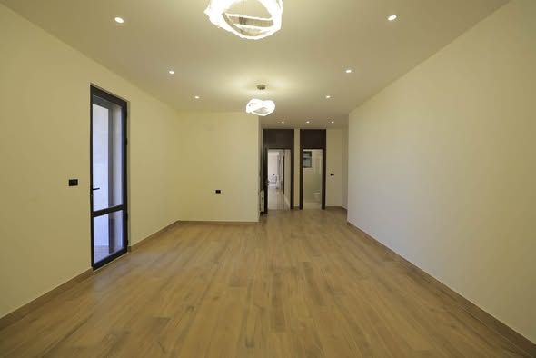 Luxury 300m² Apartment in Marj Al-Hamam — Marj al-Hamam, Jordan (3)
