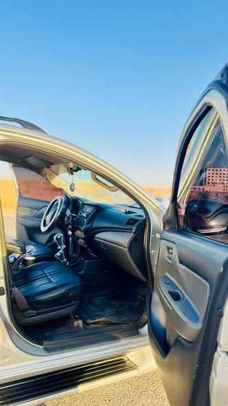 ميتسوبيشي باجيرو 4×4 200L موديل 2016 — الأردن (4)
