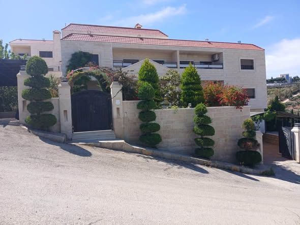 Investment Villa with 5 Independent Units - Al-Sarw, Salt