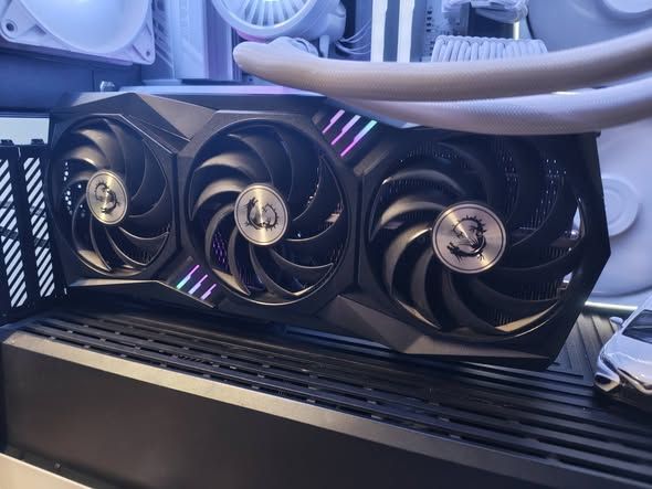 كرت شاشة Gigabyte RTX 3090 Gaming X Trio 24GB — الأردن (5)